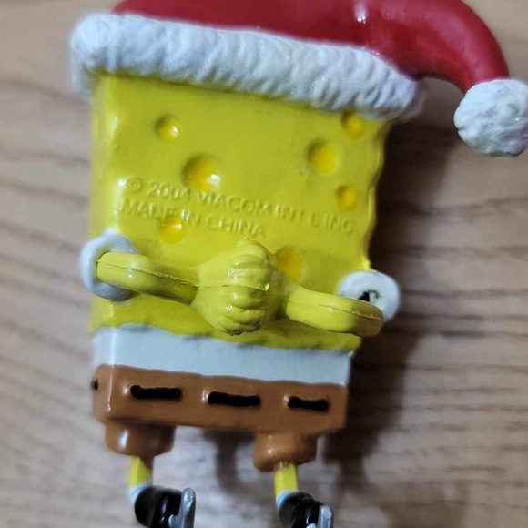 Vtg SpongeBob Christmas Tree Ornament Viacom Sponge Bob Wearing Santa Hat 2004 - Picture 2 of 4